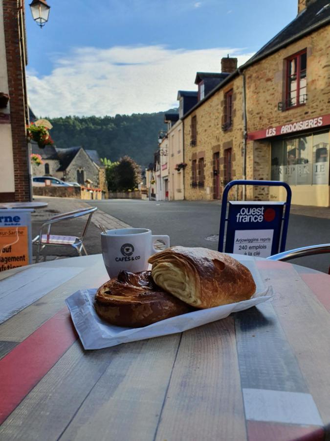 Le Bon Laboureur 호텔 Saint-Léonard-des-Bois 외부 사진